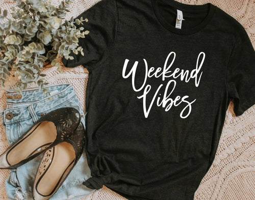 Weekend Vibes Tee - SKC Boutique